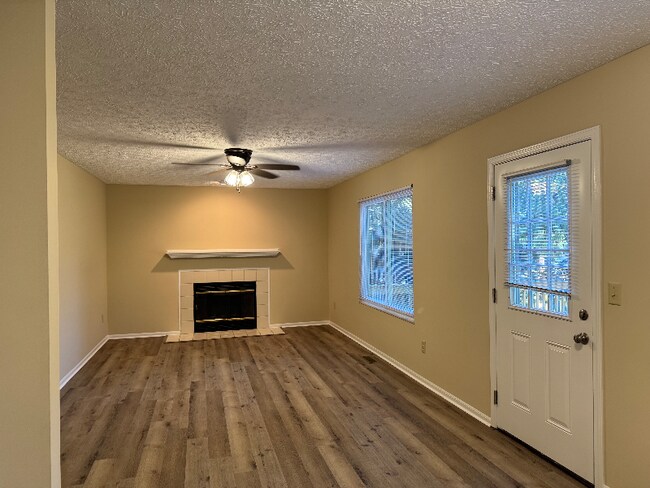 Photo - 7726 Farmsbury Dr