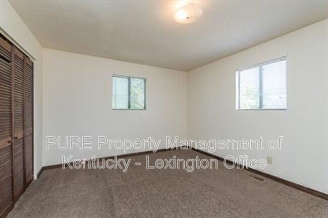 Photo - 796 Ridgeview Dr