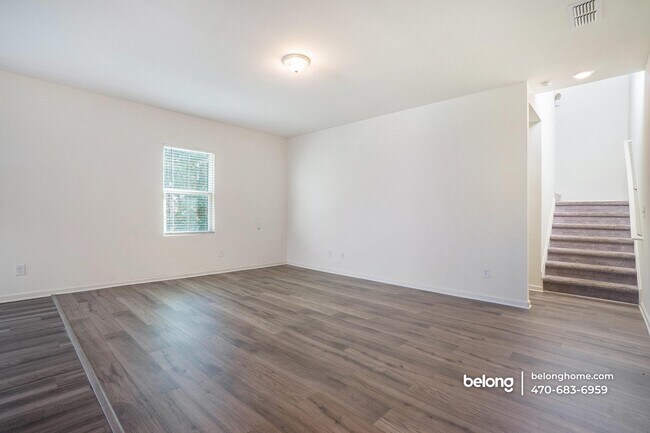 Photo - 1026 Feldman Chase