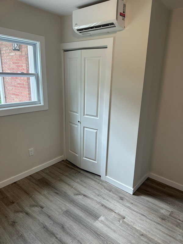 Photo - 4233 E 38th St Unidad B