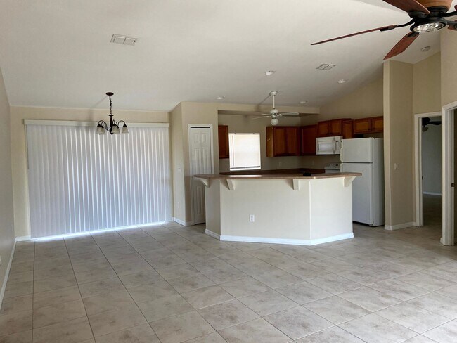 Photo - 3302 7th St W