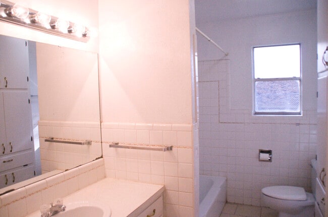 Photo - 590 N Donna Ave