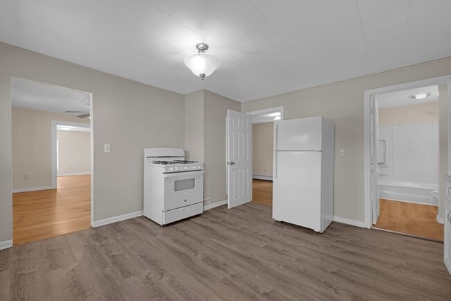 Photo - 21 Pleasant St Unit 25