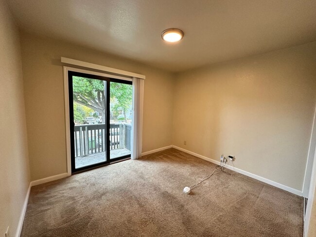 Photo - Derby Street Apartments LLC Unit Apt. 2