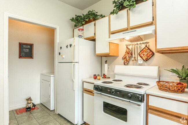 2BR, 2BA - 879SF Kitchen