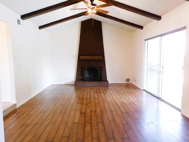 Photo - 2297 Acacia Ave