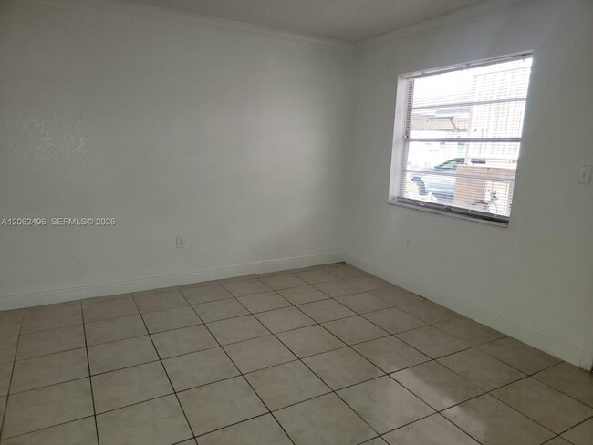 Photo - 16118 NE 21st Ave Unit 3