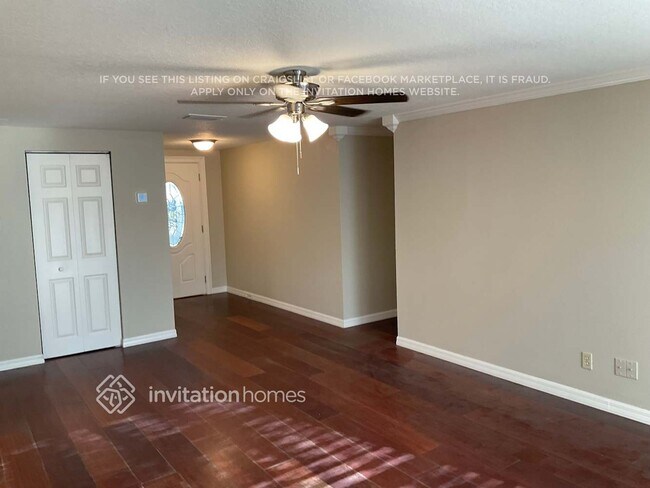 Photo - 6828 Eden Ln