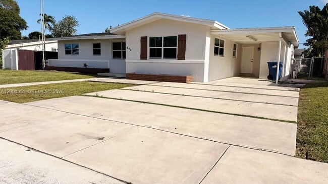 Building Photo - 670 NE 179th Terrace