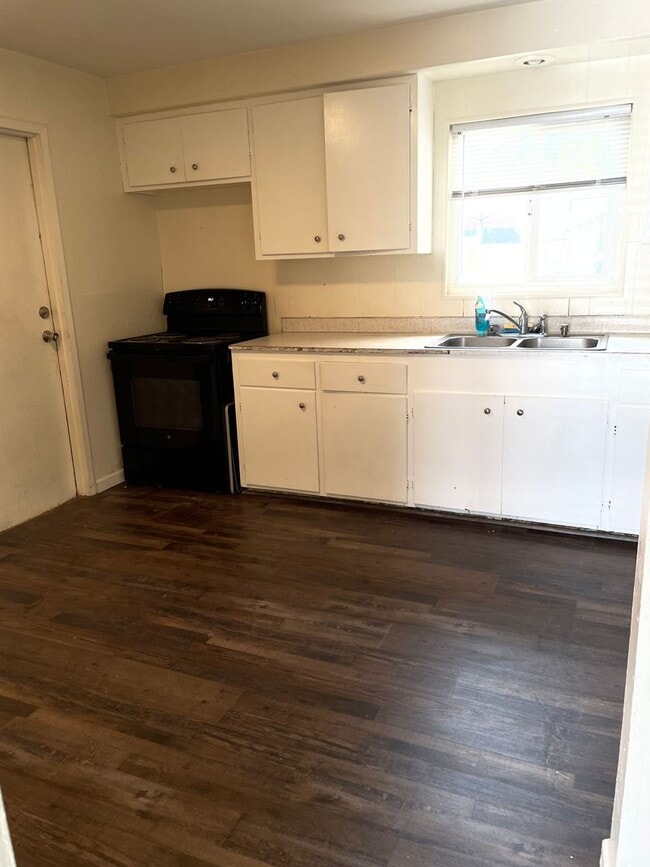 Photo - R539- 547 Mary Street Unidad #547