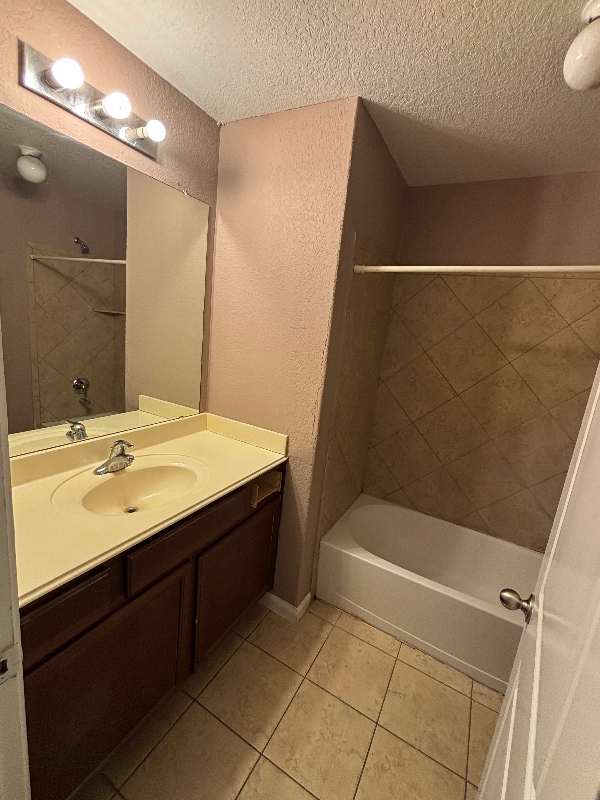 Photo - 4606 Le Villas