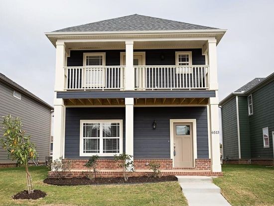 Lovely Front Porch - 6513 Knollview W Way Casa