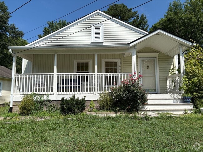 Building Photo - 1930's Cottage with a Modern Flair Rental