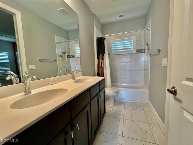 Photo - 15111 Cortona Wy