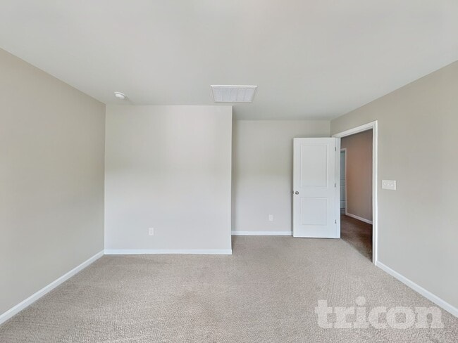 Photo - 20 Evergreen Ln