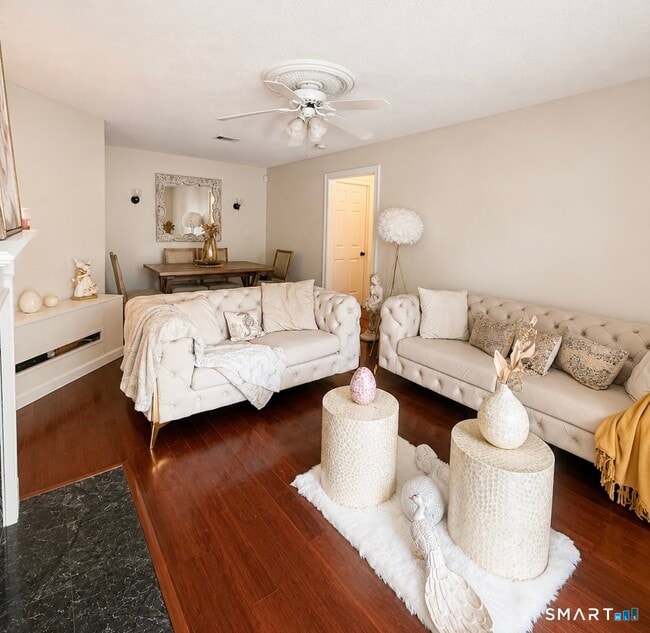 Photo - 75 Redwood Dr Unit 801