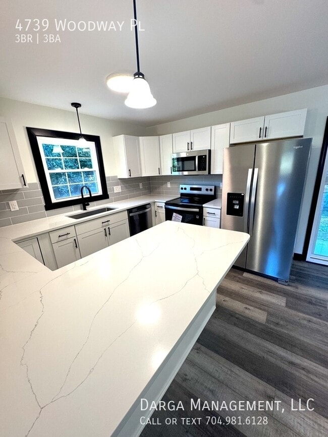 Photo - 4739 Woodway Pl