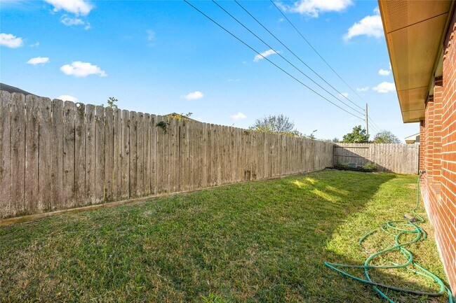 Photo - 18003 Alora Springs Trace