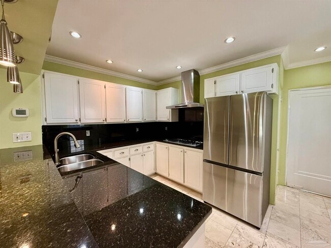Photo - 1717 Yates Ave