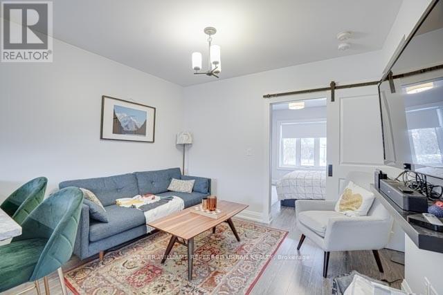 Photo - 36 Winona Dr Unité Main