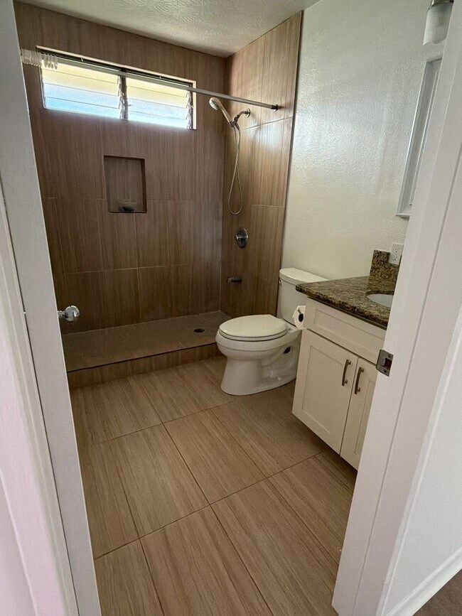 Photo - 2 bedroom 1 bath Cottage in the Aliamanu/Salt Lake area