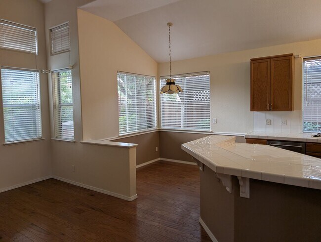 Photo - Wonderful 4 bedroom home in Clovis offerin...