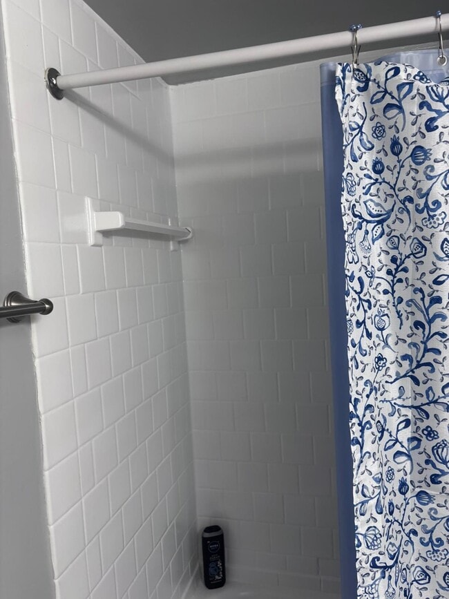 Photo - 1509 Tyler Cir Unidad RENTAL ROOM