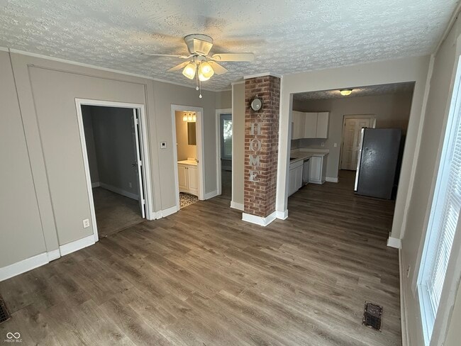 Photo - 3449 Boulevard Pl