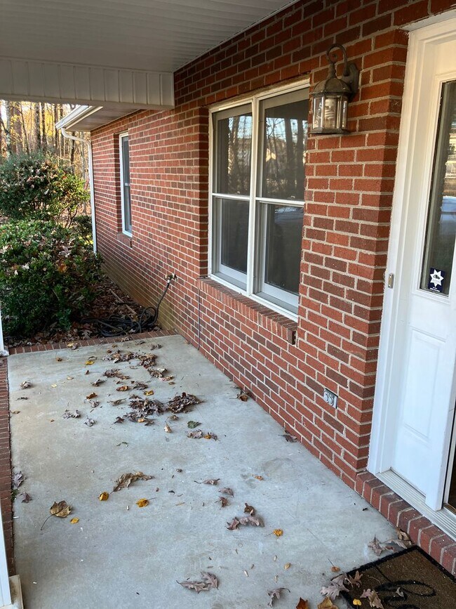 Photo - Charming  Duplex in Mooresville Unit 545