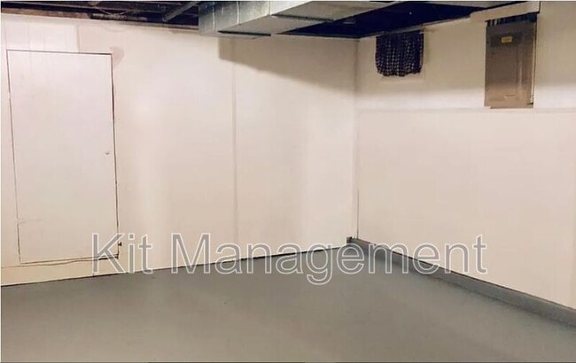 Photo - 1037 Slater St