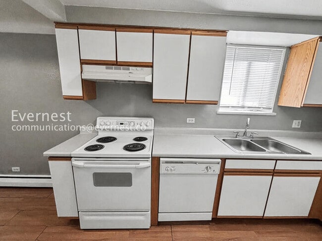 Photo - 2295 E Asbury Ave Unidad 101