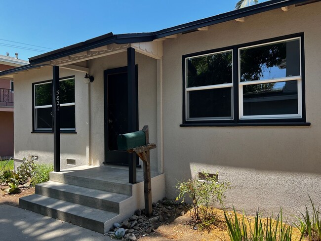 2 Bedroom 1 Bath Completely Remodeled Apar... - 2 Bedroom 1 Bath Completely Remodeled Apar... House