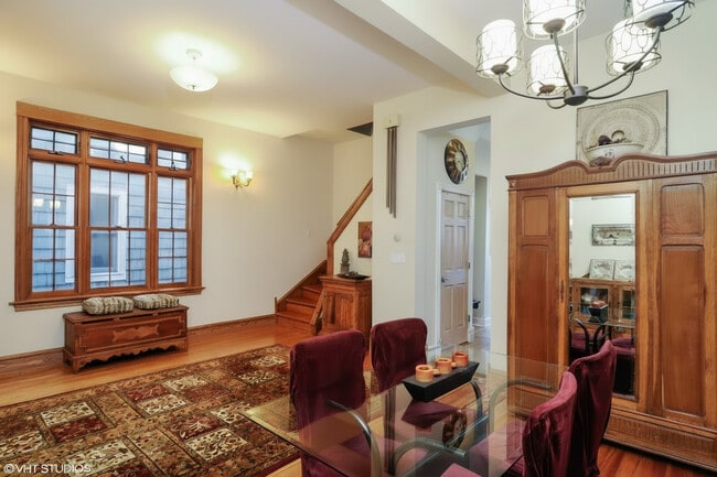 Photo - 2113 W Cuyler Ave