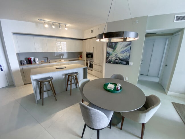 Photo - 4011 S Ocean Dr Unidad ID1056501P