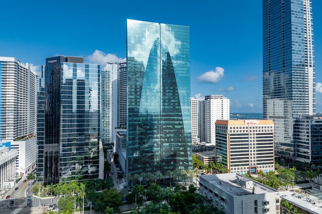 1395 Brickell Ave - Brickell Arch