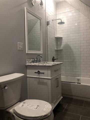 Photo - 655 Avenue C