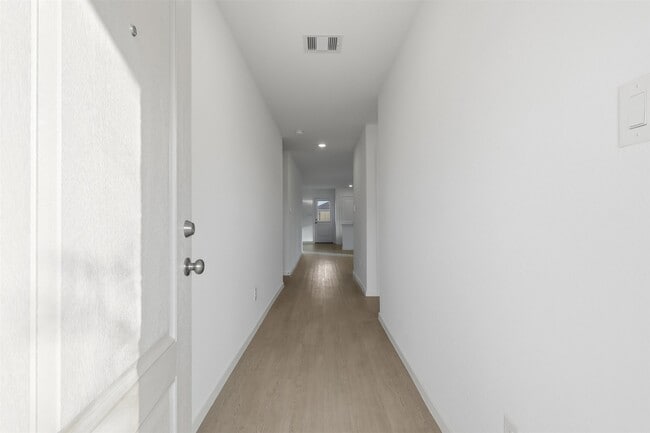 Photo - 1506 Amber Skies Ln