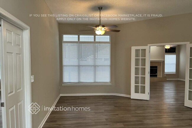 Photo - 601 Thornberry Rd