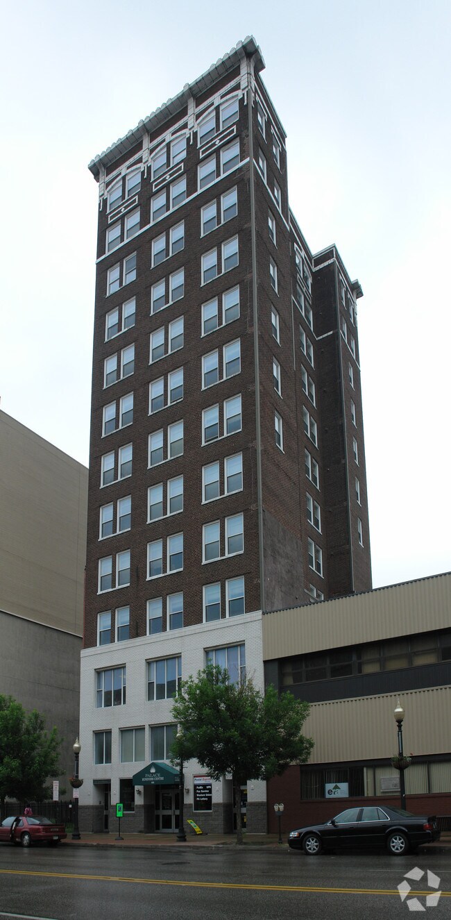 Photo - Palace Center