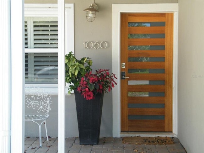 Photo - 1060 Jesse Ave