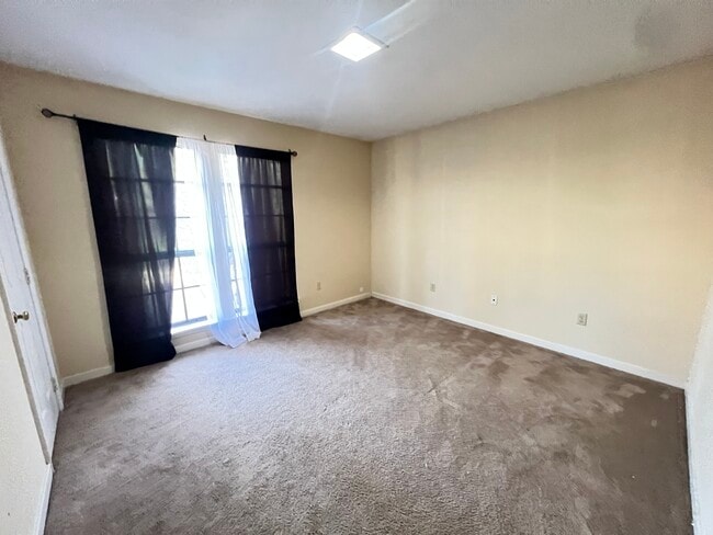 Photo - 6271 Woodrun Pl