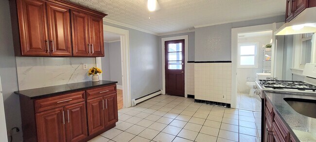 ROBLE - 122 Cross St Unidad 1