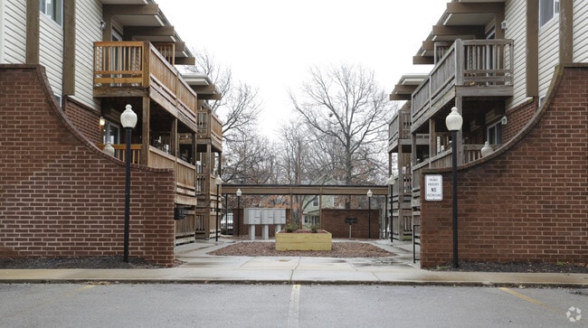 Glen Oak Apartments - Glen Oak Apartments