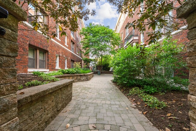 Photo - 149 W St NW Condo