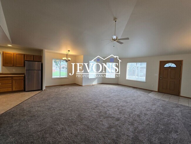 Photo - Two-bedroom home with a fully equipped kit...