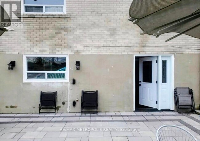 Photo - 221 Beechgrove Dr
