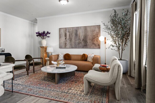 Photo - 476 Suffield Dr