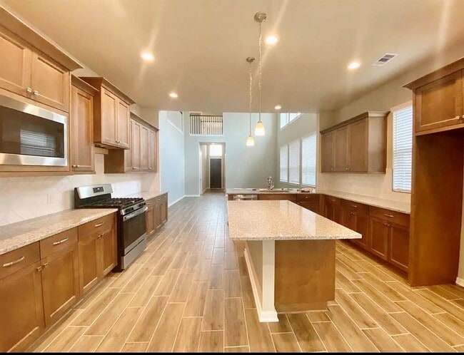 Photo - 2122 Ironwood Pass Dr