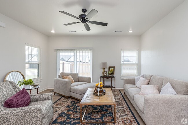 Photo - 8916 Cambria Cir