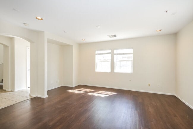 Photo - 7453 Showy Ct